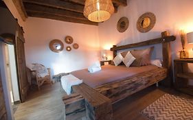 Le Relais Des Caleches - La Balinaise Bu (eure-et-loir)